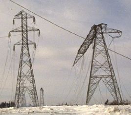 Разрушенные опоры ВЛ в результате действия гололеда